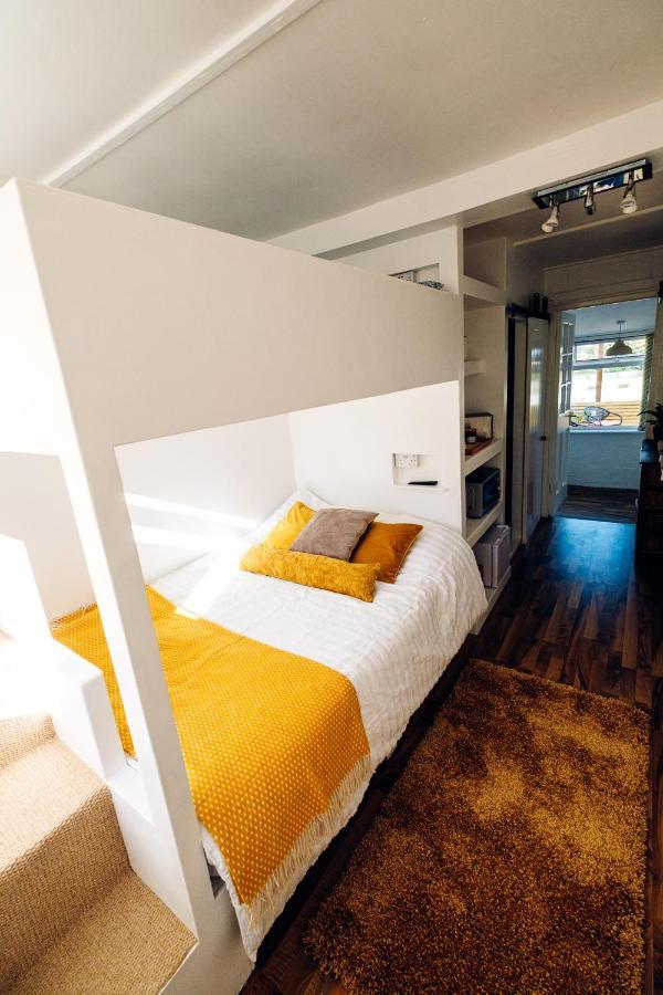 Bijou Annexe, Sea View, Private Entrance & Parking - Folkestone 호텔 외부 사진