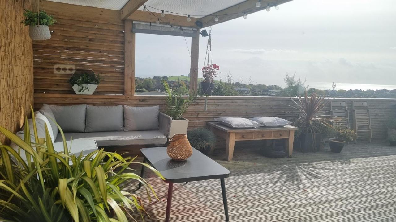 Bijou Annexe, Sea View, Private Entrance & Parking - Folkestone 호텔 외부 사진