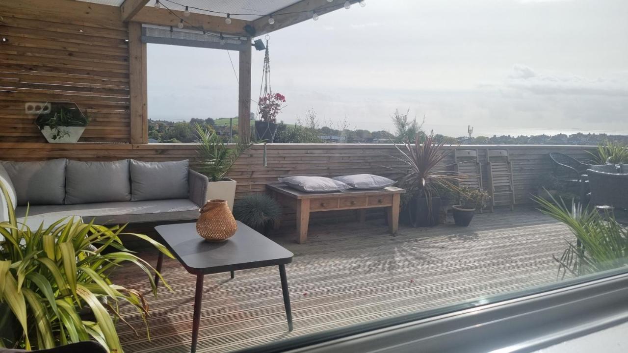 Bijou Annexe, Sea View, Private Entrance & Parking - Folkestone 호텔 외부 사진